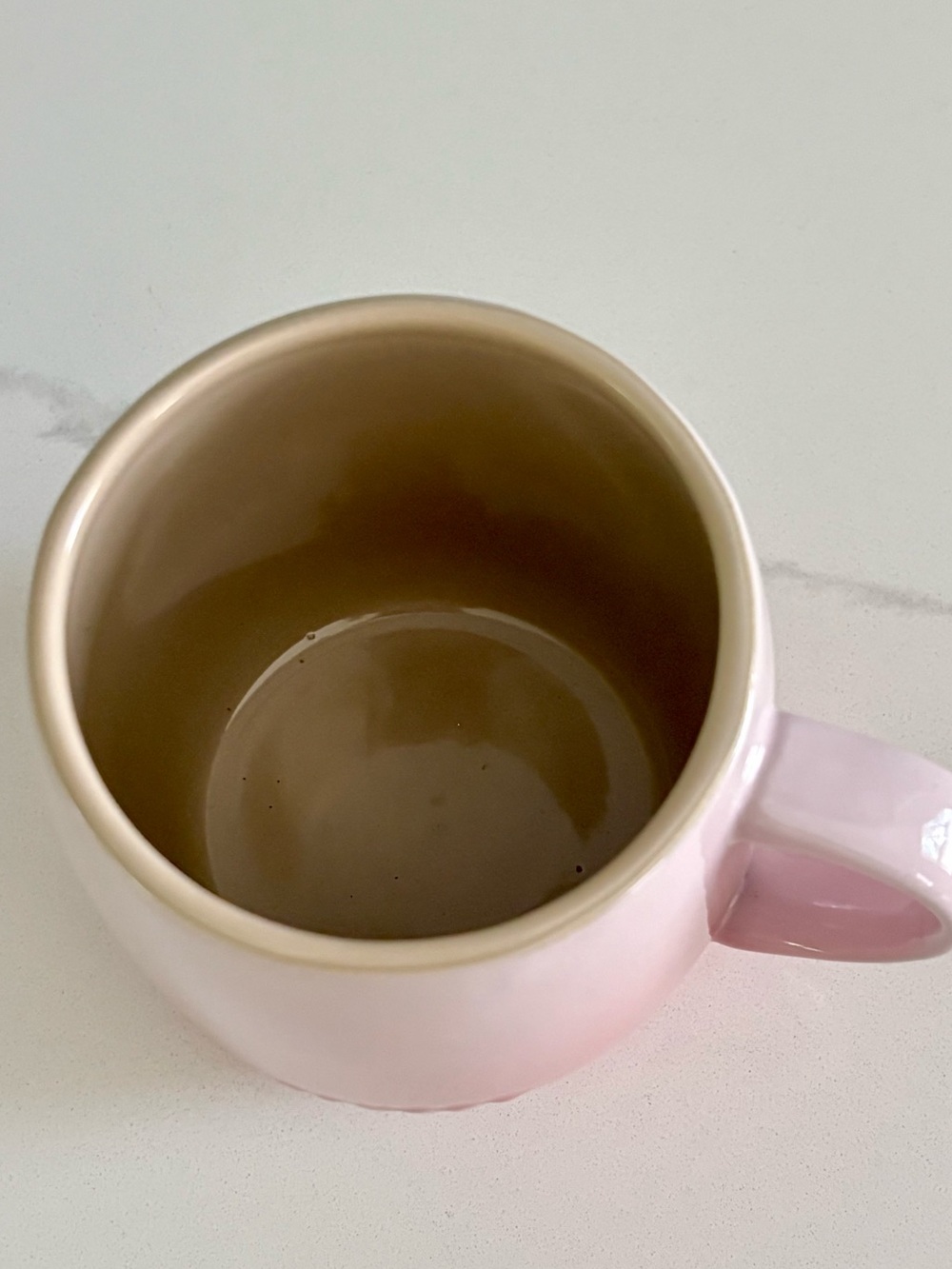 Le Creuset Stoneware 380ml "U" Mug (Sphere Mug) — Shell Pink Ombré - Picture 3 of 7